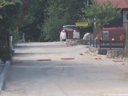 Obnova kanalizacije in vodovoda v naselju Vrhpolje pri Kamniku (1)
